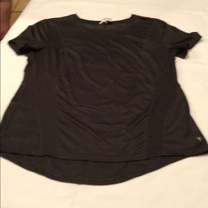 Athletic shirt with mesh